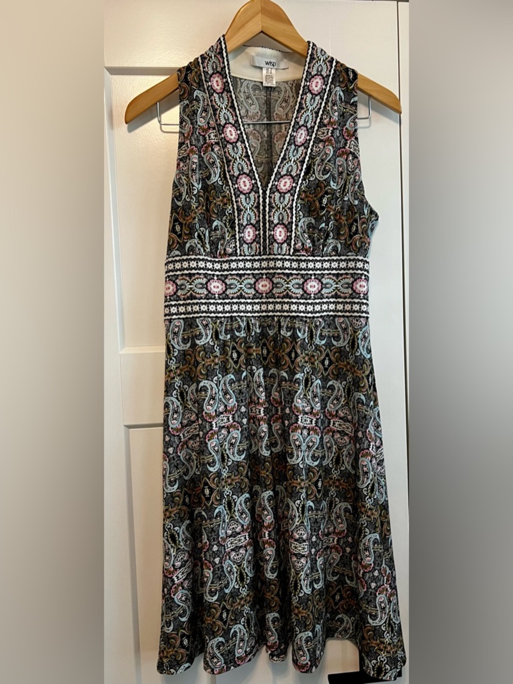 WANDERLUST Paisley Midi Dress in Black and Pink